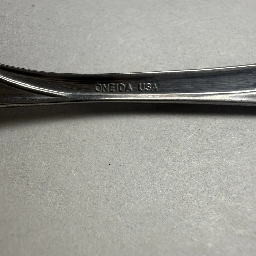 8 Pc Oneida Flight Reliance Salad Forks Knives Soup Spoons Stainless Flatware